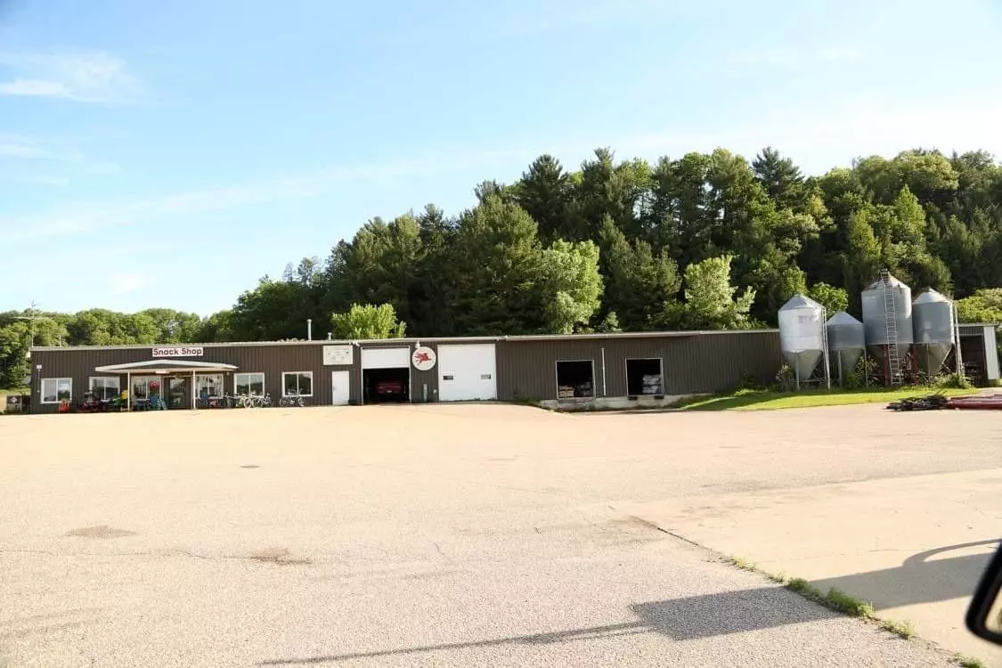 Wonewoc, WI 53968,W10138 Highway 33