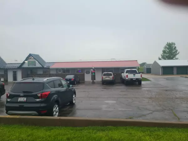 Viroqua, WI 54665,210 Airport Road #105/