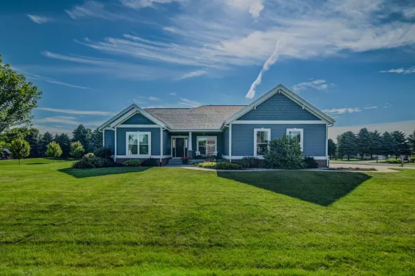 6637 Tartan Trail, Sun Prairie, WI 53590