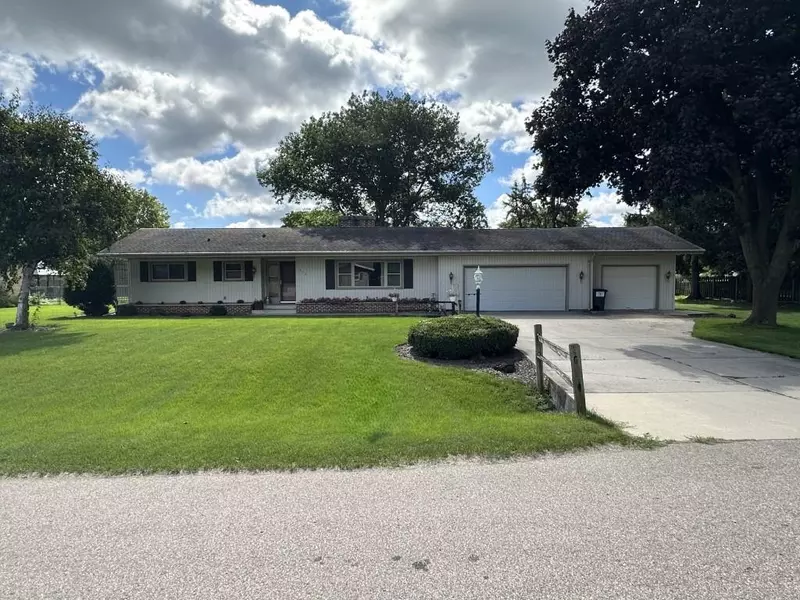 648 E Petunia Lane, Beloit, WI 53511