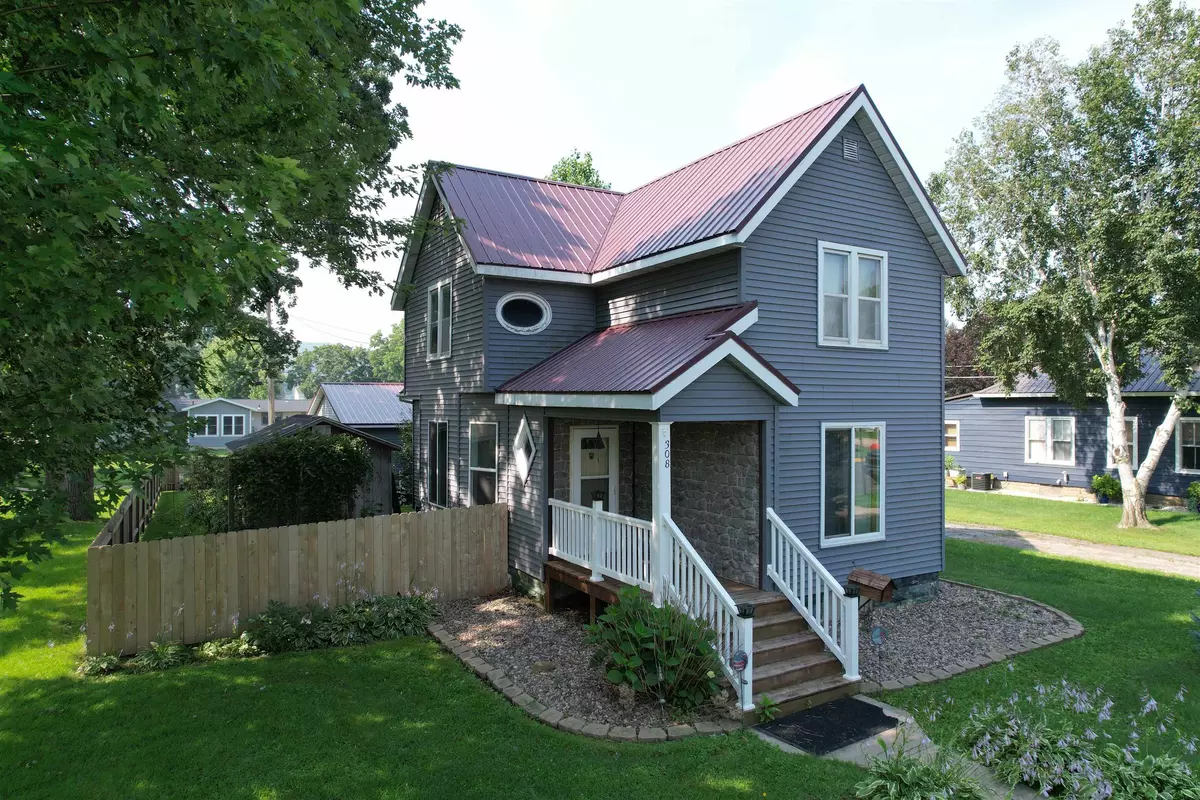 Boscobel, WI 53805,308 Pearl Street