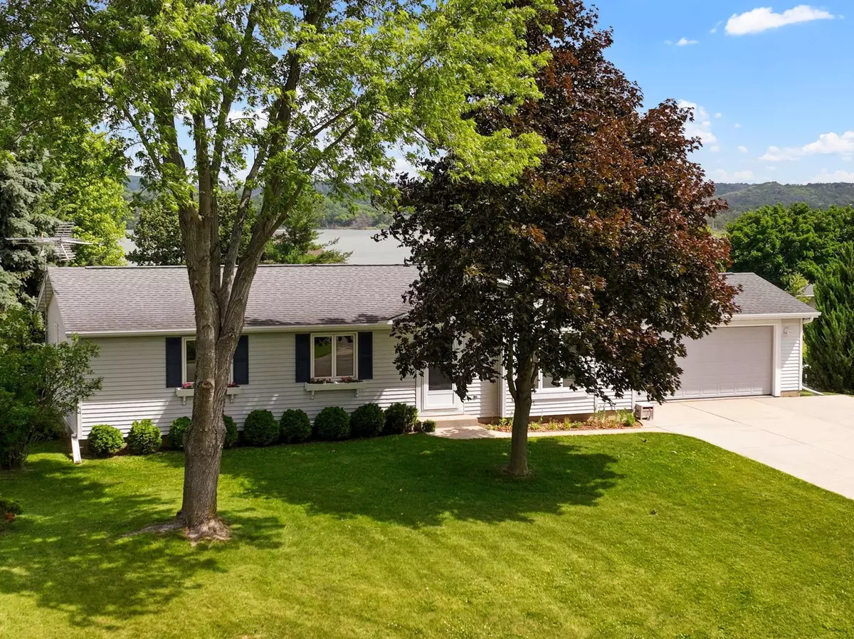 Lodi, WI 53555,8338 Jade Drive