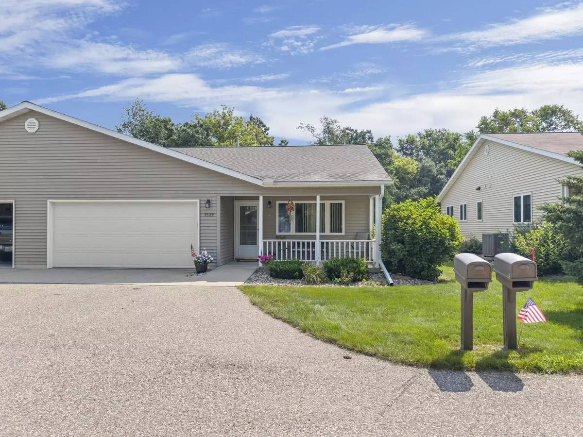 Baraboo, WI 53913,1529 15th Street
