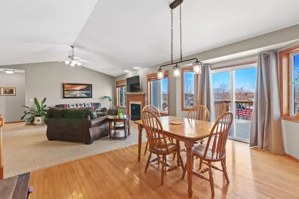Deforest, WI 53532,422 Old Indian Trail