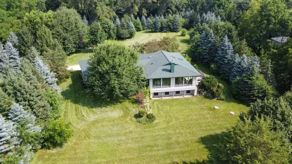 Waunakee, WI 53597,5011 Gilkeson Road