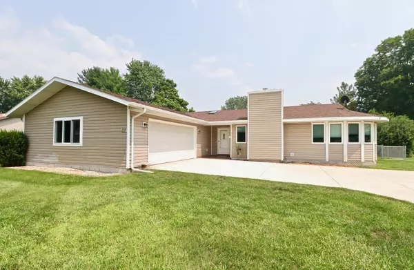 2105 Yorkshire Drive, Beloit, WI 53511