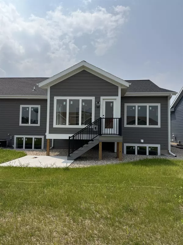 Cambridge, WI 53523,803 Vineyard Court