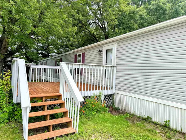 Prairie Du Chien, WI 53821,38005 Highway 18 #L6