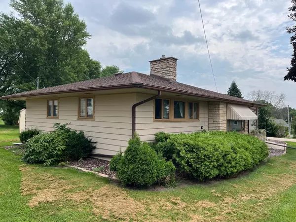 Hillsboro, WI 54634,804 Hillsborough Avenue