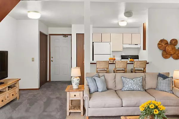 Madison, WI 53713,1010 N Sunnyvale Lane #I