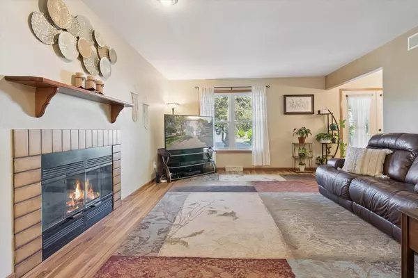Verona, WI 53593,833 HEMLOCK Drive