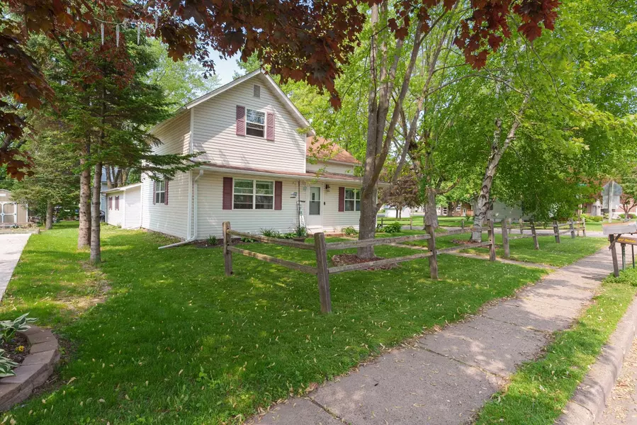 400 W Mill Street, Loyal, WI 54446