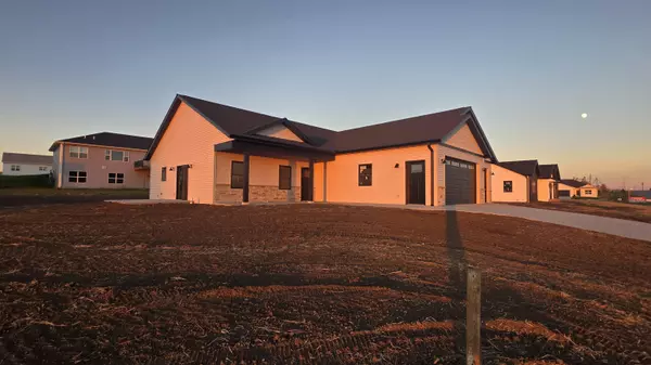 Cuba City, WI 53807,325 Model Road