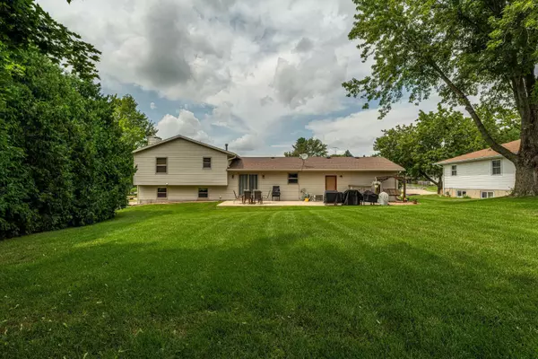 Monroe, WI 53566,328 27th Street