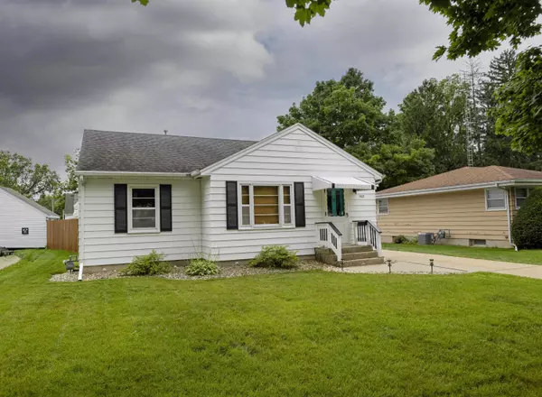 Janesville, WI 53548,1421 Maple Avenue