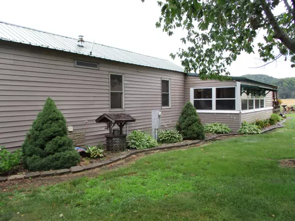 Bagley, WI 53801-9634,295 Willow Lane
