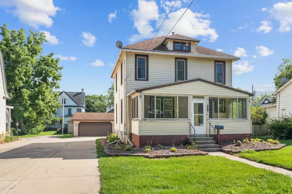 607 Washington Street, Edgerton, WI 53534