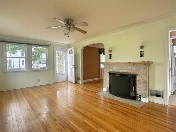 Janesville, WI 53548,1418 Linden Avenue