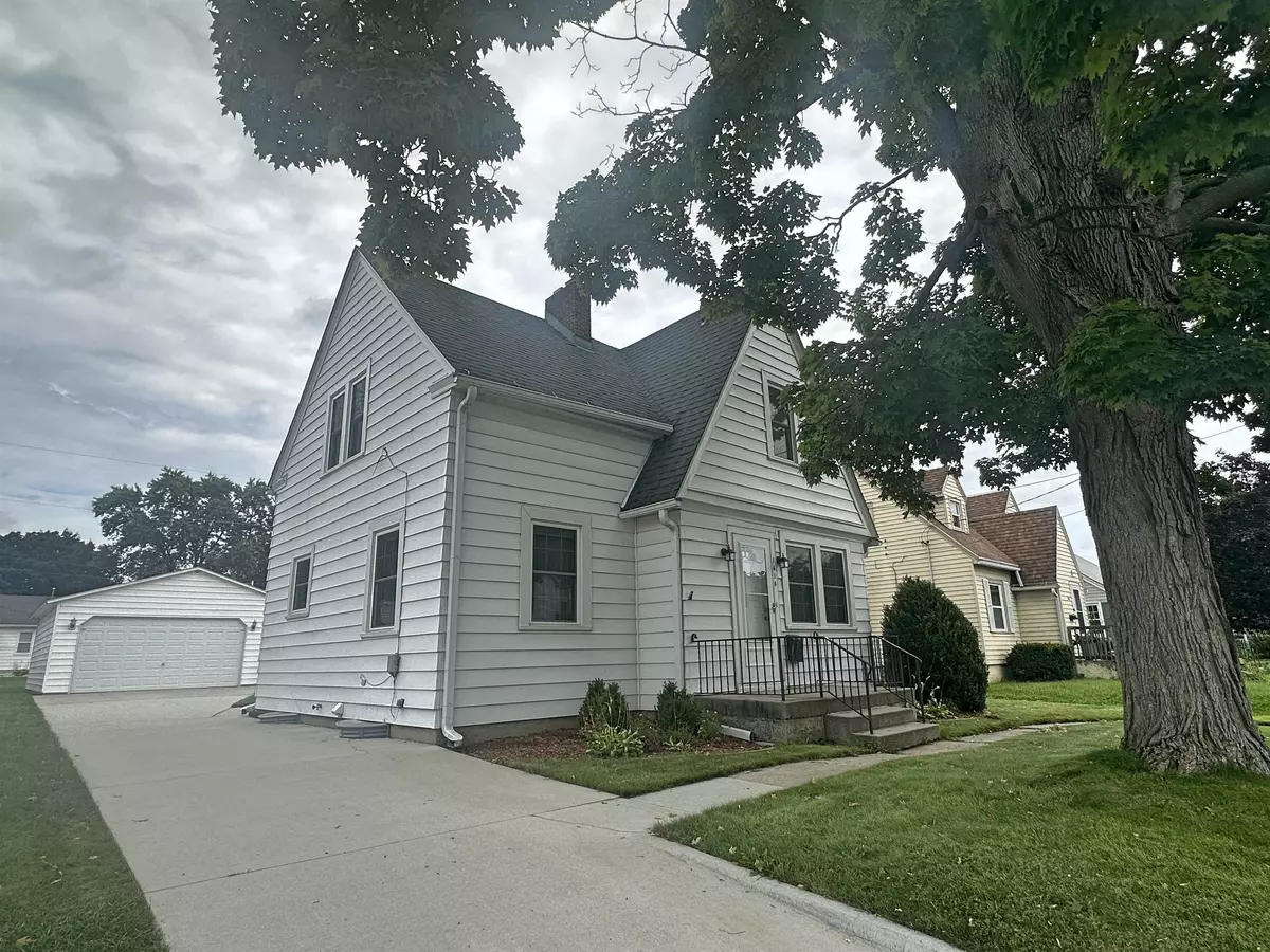 Janesville, WI 53548,1418 Linden Avenue