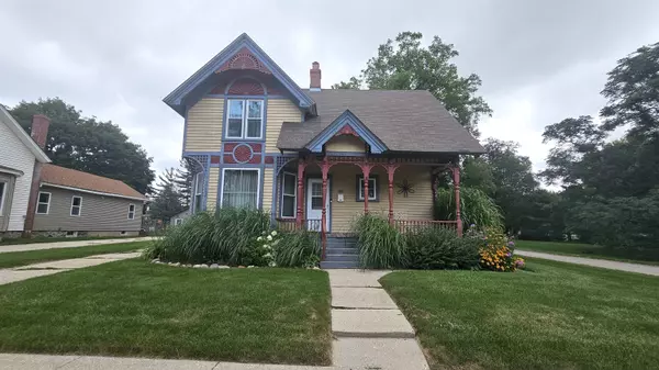 125 S Lincoln Street, Elkhorn, WI 53121