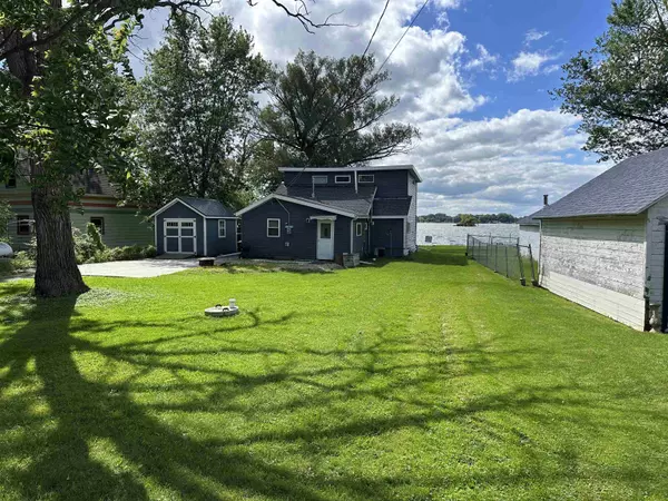 N8409 Sunset Boulevard, Beaver Dam, WI 53916