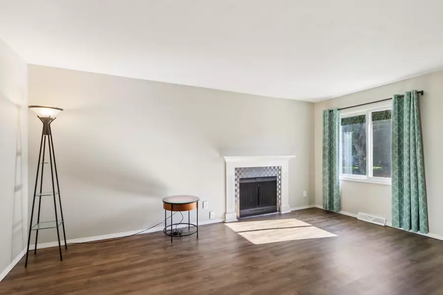 6962 Park Ridge Drive, Madison, WI 53719