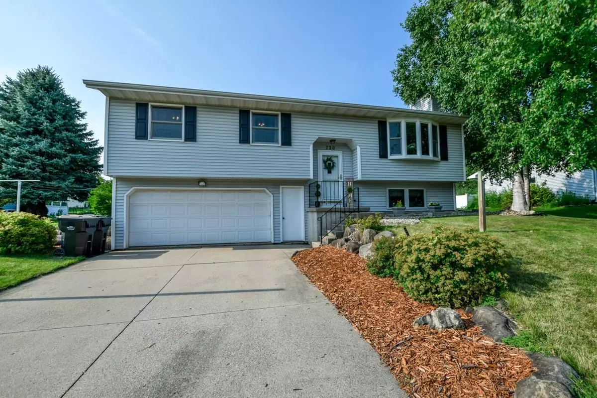 Deforest, WI 53532,720 W Mohawk Trail