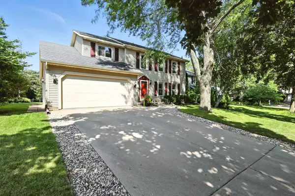 6 Oak Glen Court, Madison, WI 53717-1605