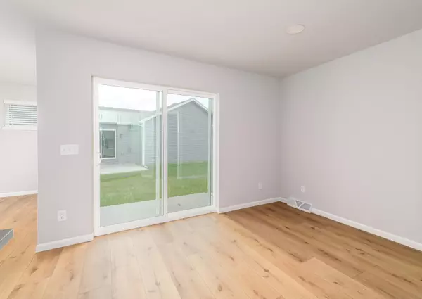 Sun Prairie, WI 53590,2146 Winding Stream Way