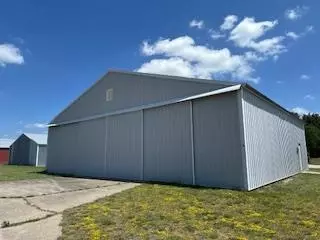 Hangar B Middle Street #7, Necedah, WI 54646