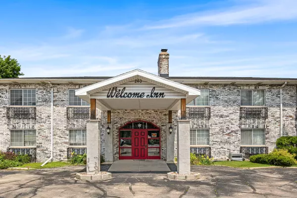 Ripon, WI 54971,240 E Fond du Lac Street