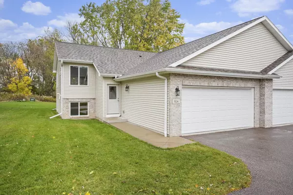 Marshall, WI 53559,930 Waters Edge Court