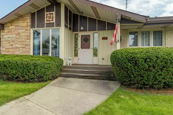 Monroe, WI 53566,202 11th Avenue