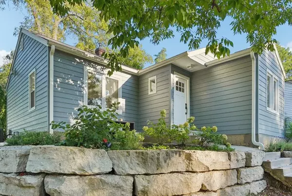 5400 Monona Ridge, Monona, WI 53716