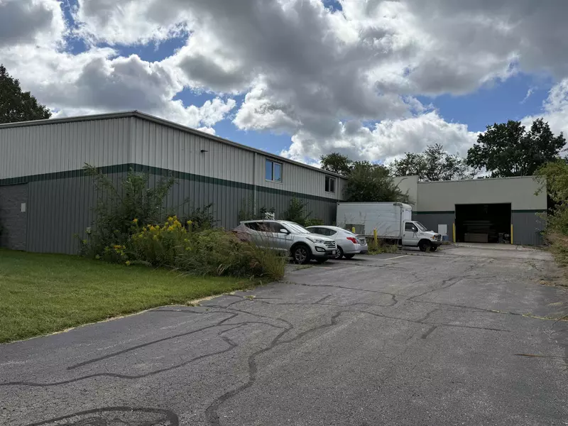 301 Progress Drive, Cottage Grove, WI 53527-9344