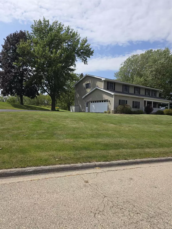 Lancaster, WI 53813,1214 Park Road