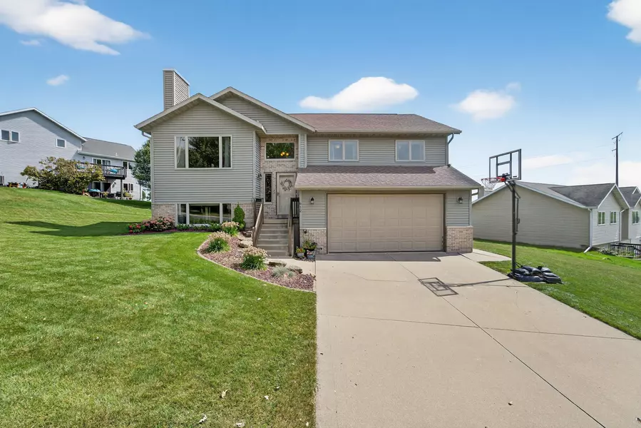 612 Trotter Drive, Mount Horeb, WI 53572