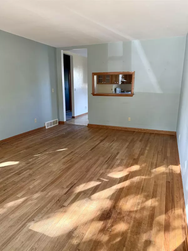 Edgerton, WI 53534,15 Edward Avenue