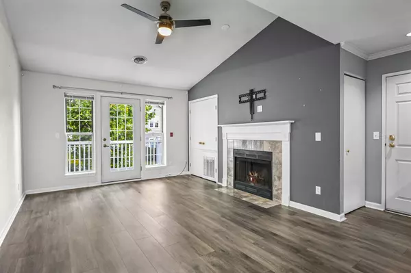 Madison, WI 53719,7201 Flagship Drive #8