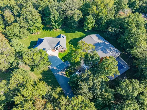 Verona, WI 53593,6450 Shady Bend Road