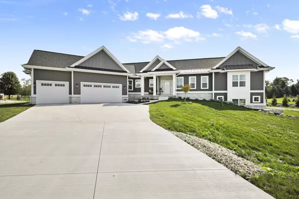 Sun Prairie, WI 53590,6682 Morning Dew Lane