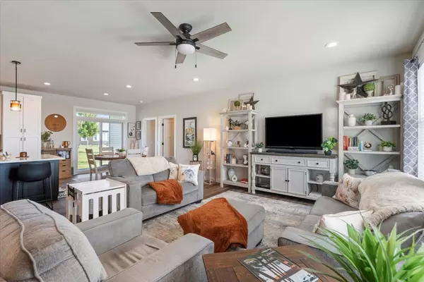 Deforest, WI 53532,4133 Great Bridge Drive