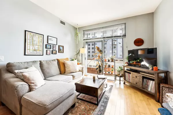 309 W Washington Avenue #502, Madison, WI 53703