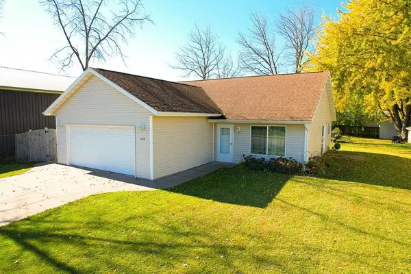 1517 Lincoln Avenue, Tomah, WI 54660