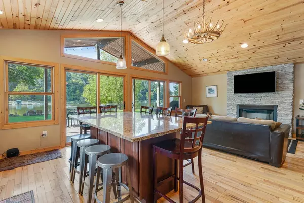 La Valle, WI 53941,S445 Warbler Court