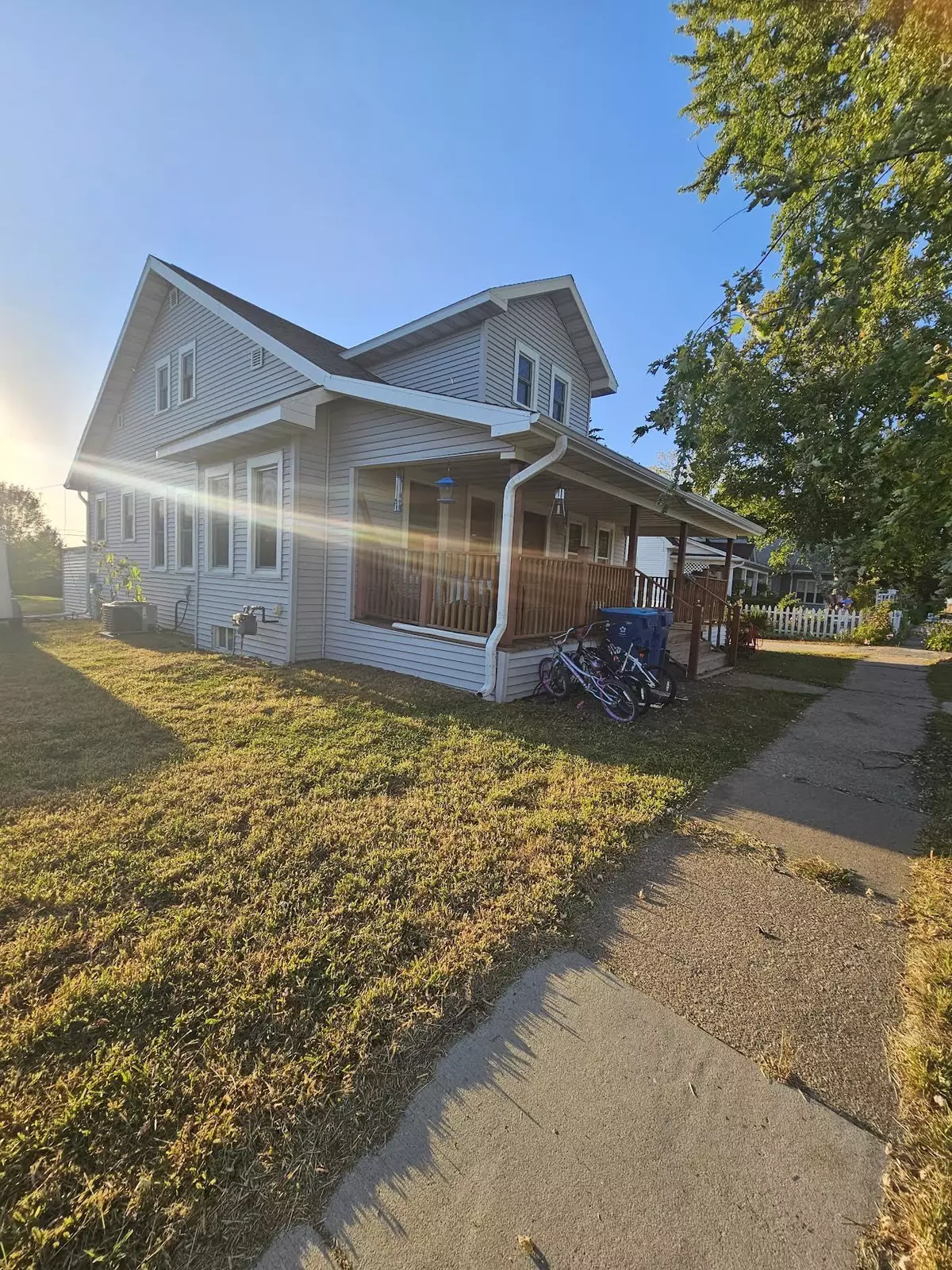 Benton, WI 53807,465 Galena Street