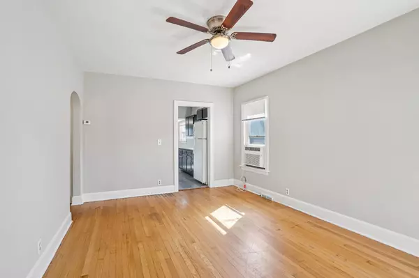 Madison, WI 53714,9 N Fair Oaks Avenue