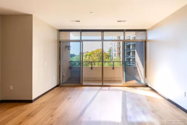 Madison, WI 53705,625 N Segoe Road #208