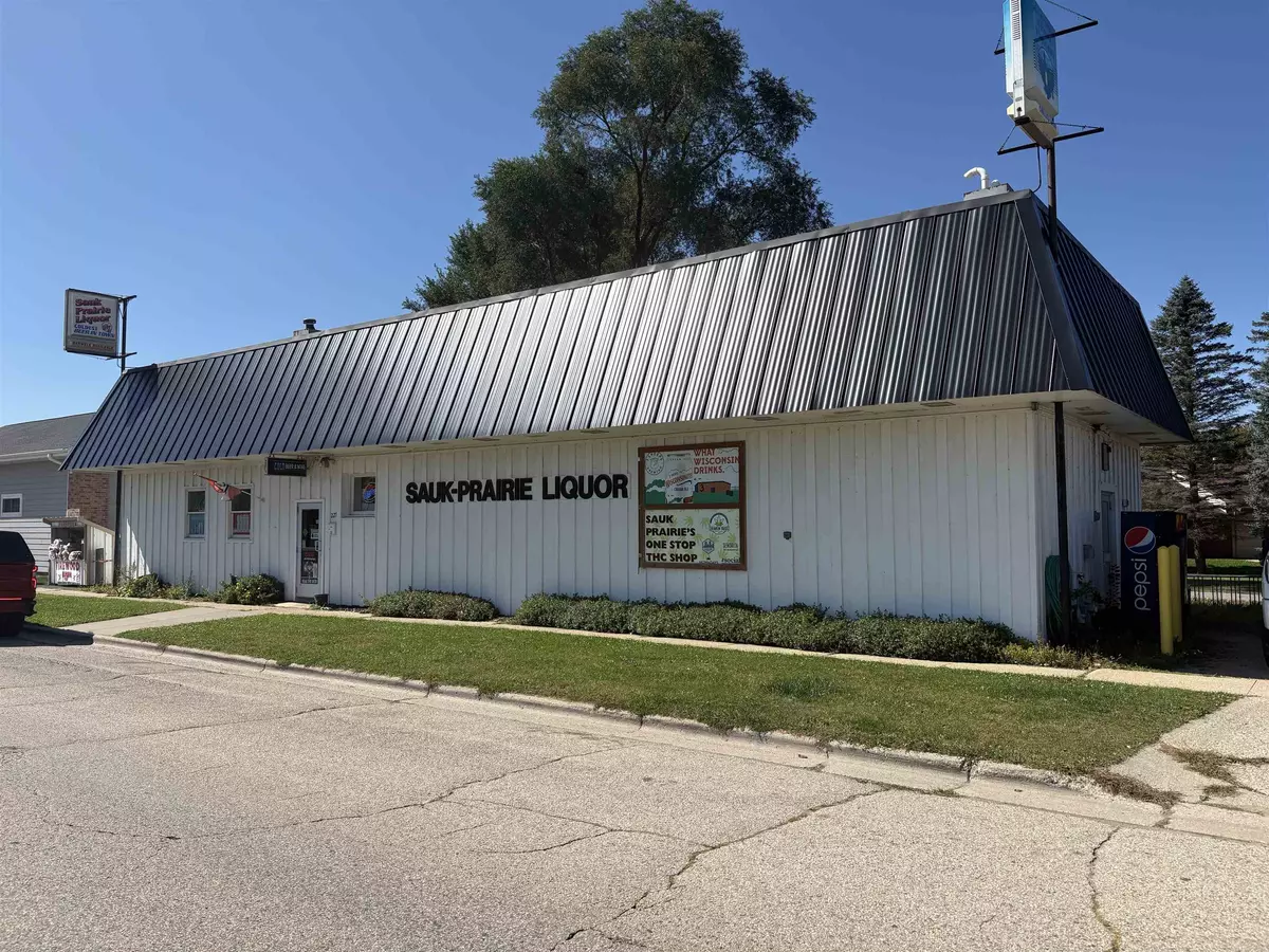 Sauk City, WI 53583-9988,227 Water Street