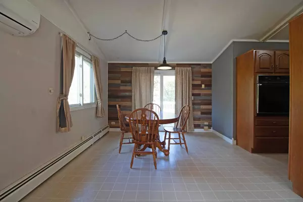 Arena, WI 53503,7045 Coon Rock Road